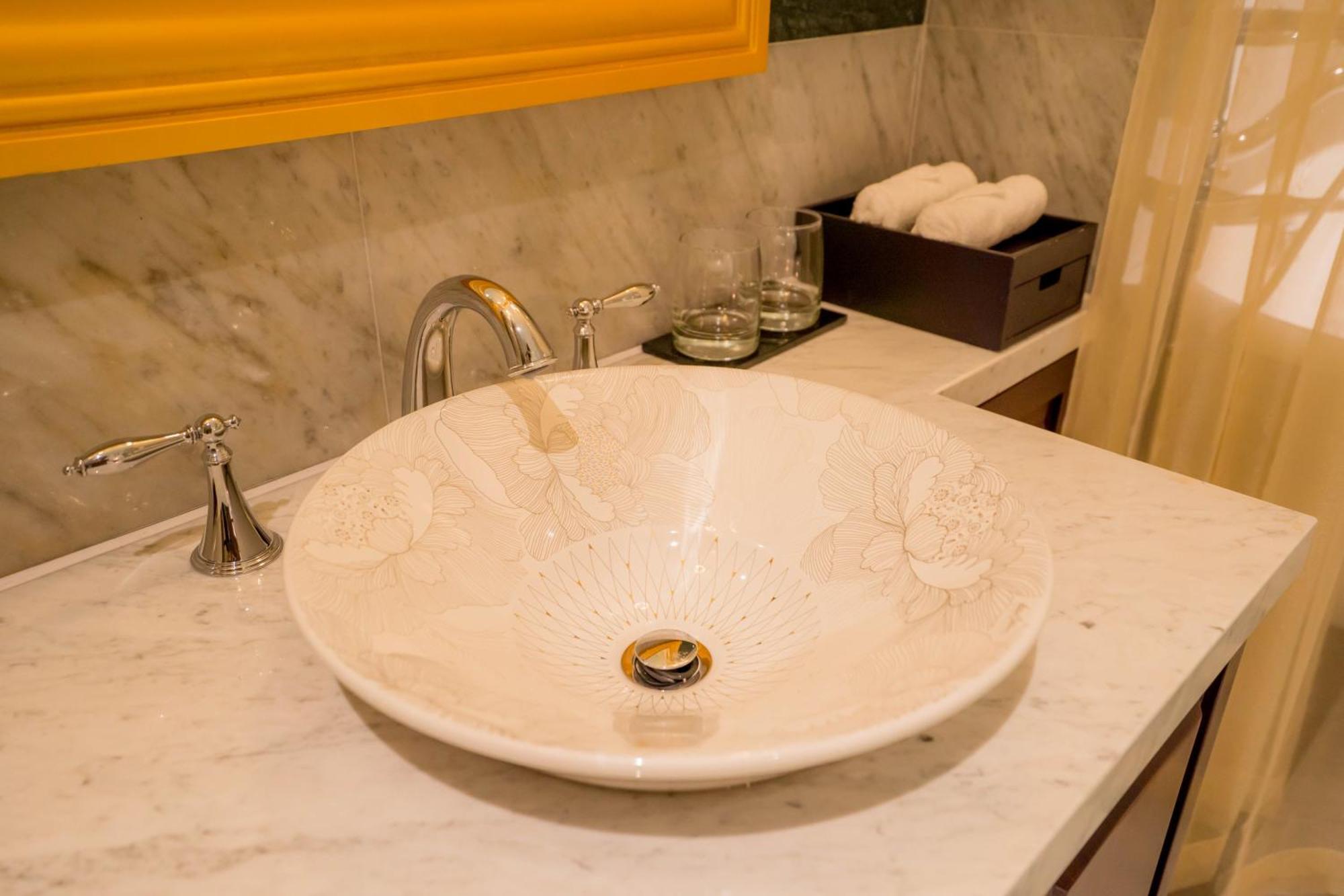 Regal Collection House Hotel Duong Canh Екстериор снимка